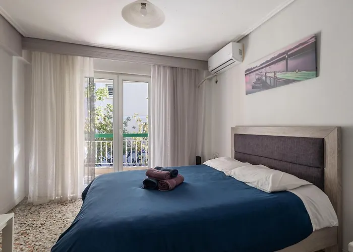 Larissa Central Studio