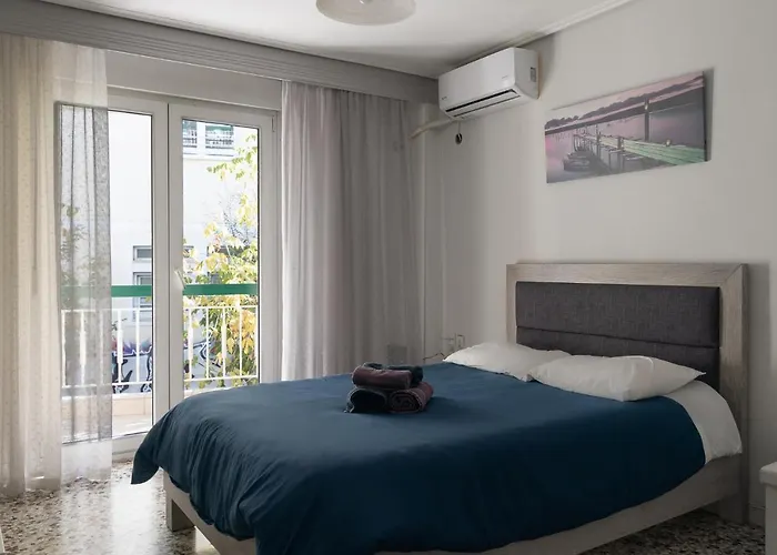 Larissa Central Studio
